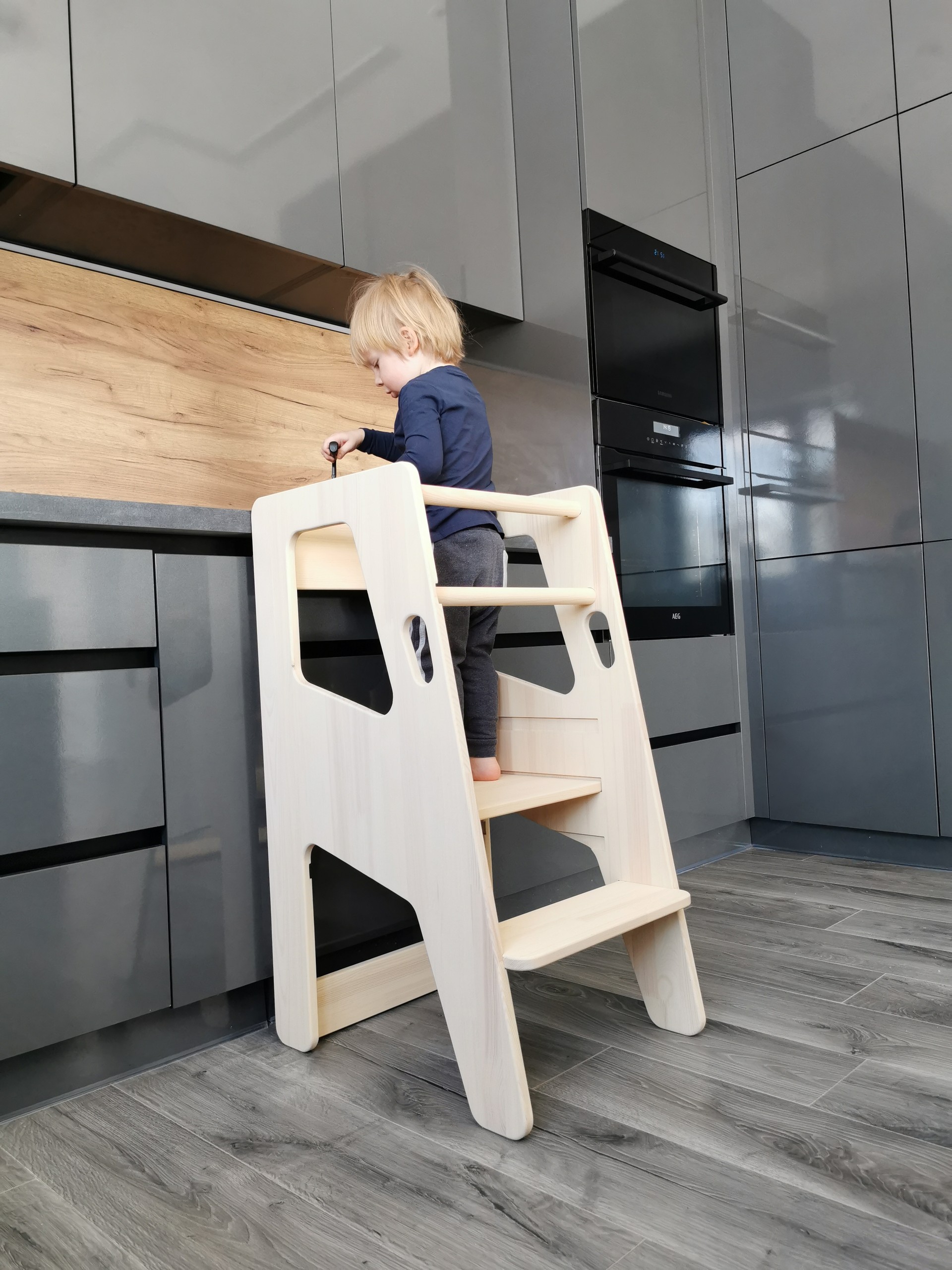 Montessori Tower Safety+ -oppimistorni