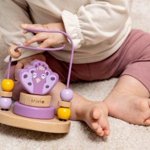 Puinen helmilabyrintti – Rouva Riikinkukko